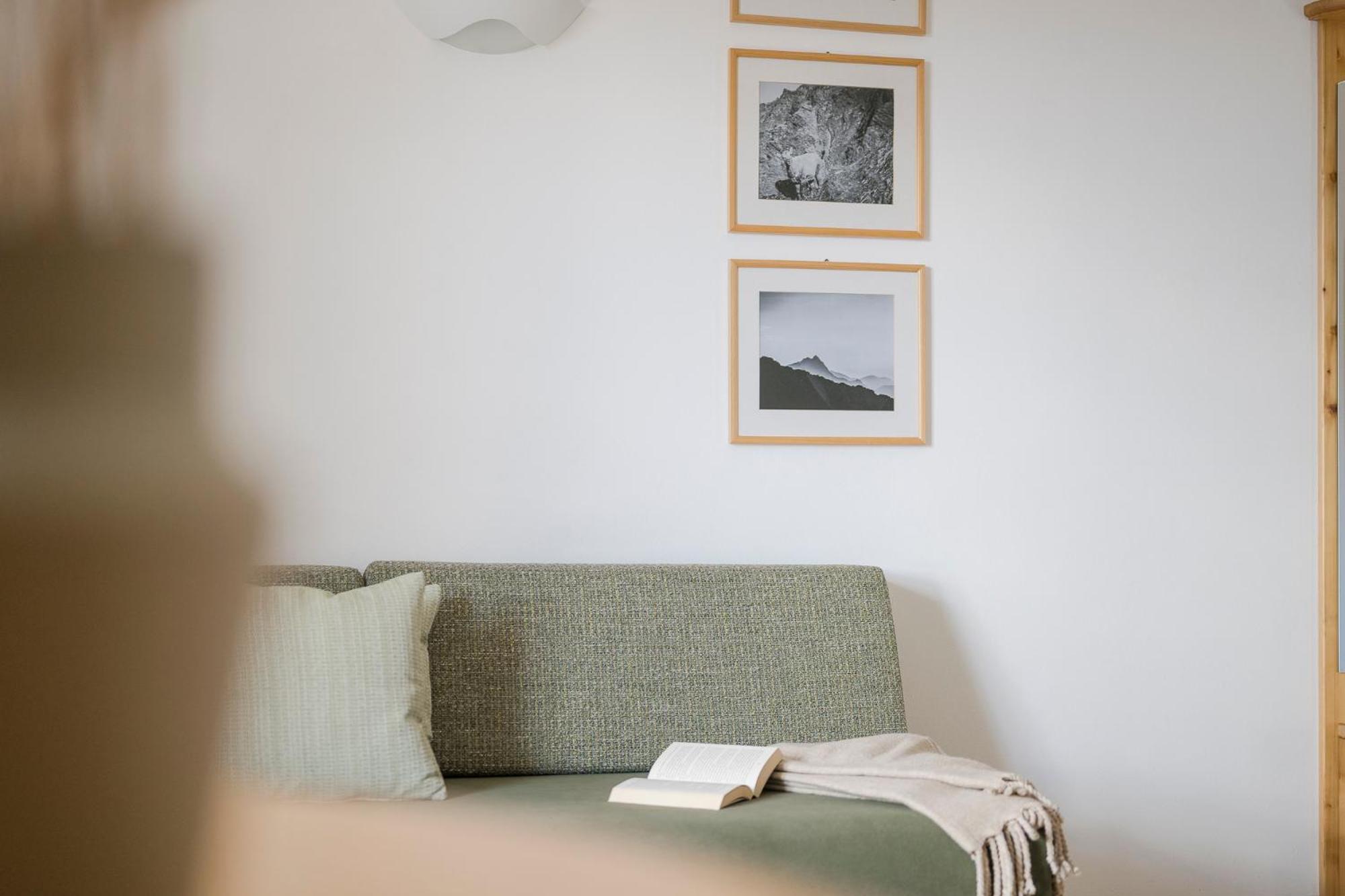Pension-Appartement Mitterhofer Schenna Exteriör bild